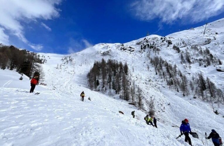 Avalanche kills U.S. teen, 2 other people near Swiss resort