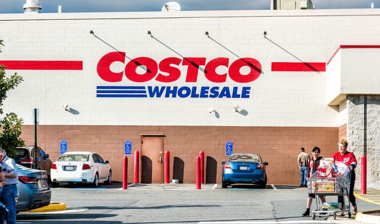 Costco offering weight-loss subscriptions to members