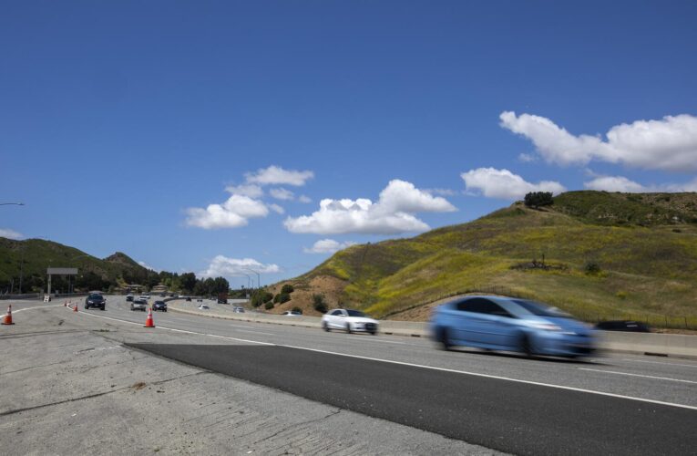 Construction of wildlife crossing in Agoura Hills to partially close 101 Freeway