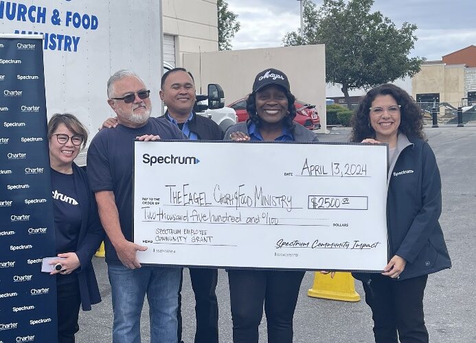 Spectrum Joins Mayor Acquanetta Warren to Award $2,500 to the Eagel Church & Food Ministry