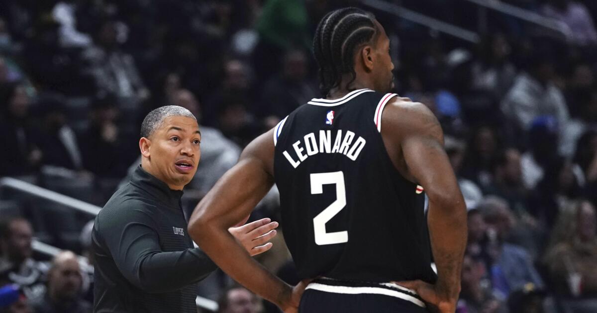 ty-lue-says-clippers-preparing-as-if-kawhi-leonard-will-play-in-game-1,-but-can-he?
