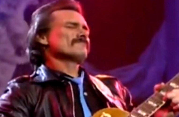 Dickey Betts, guitarist for the Allman Brothers Band, dies at 80