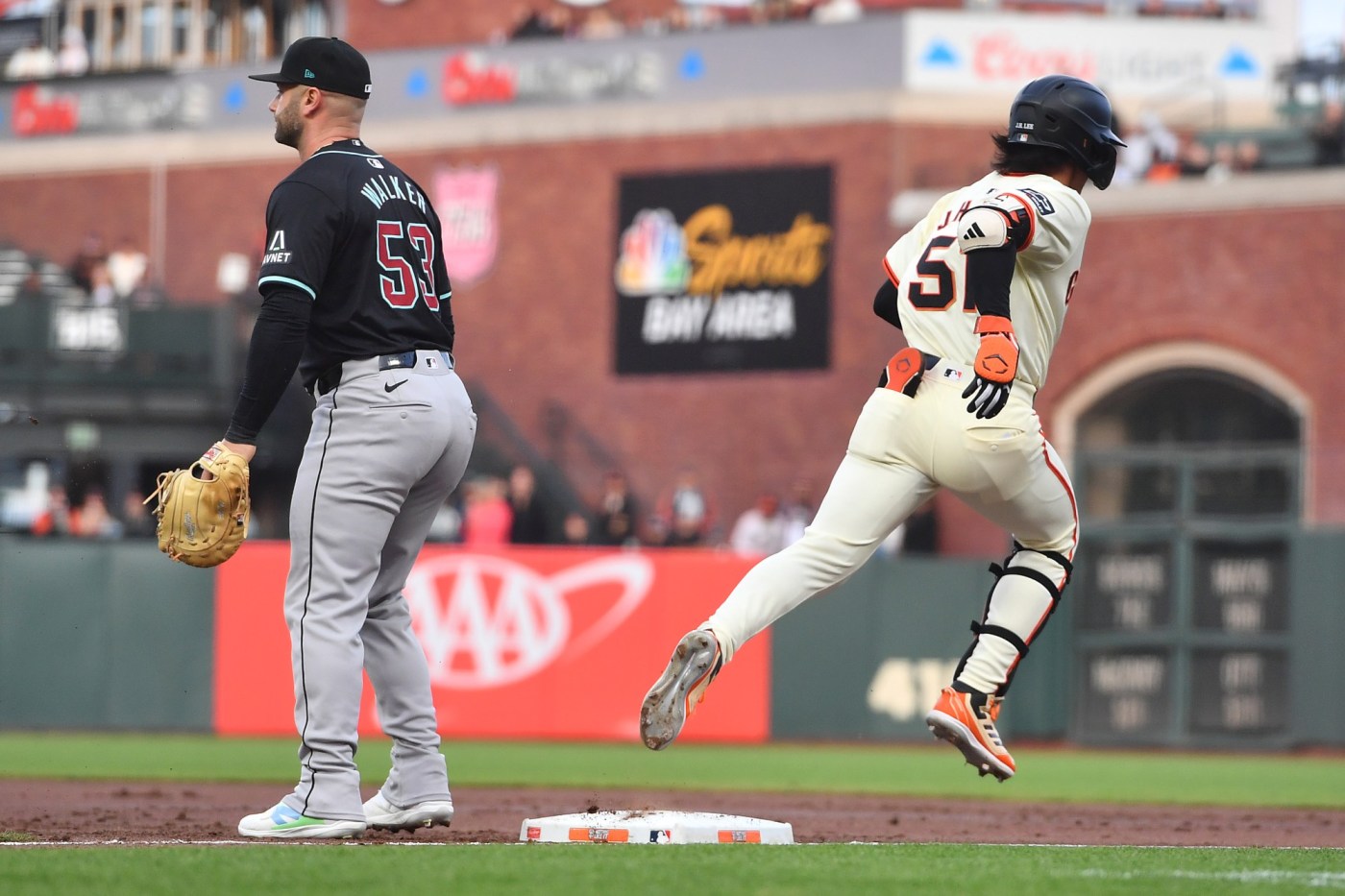 without-hitting-a-ball-out-of-the-infield,-jung-hoo-lee-has-a-night-to-remember-at-oracle-park