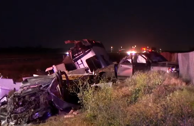 3 dead, 4 injured after car crash on Highway 41 near Caruthers, CHP says