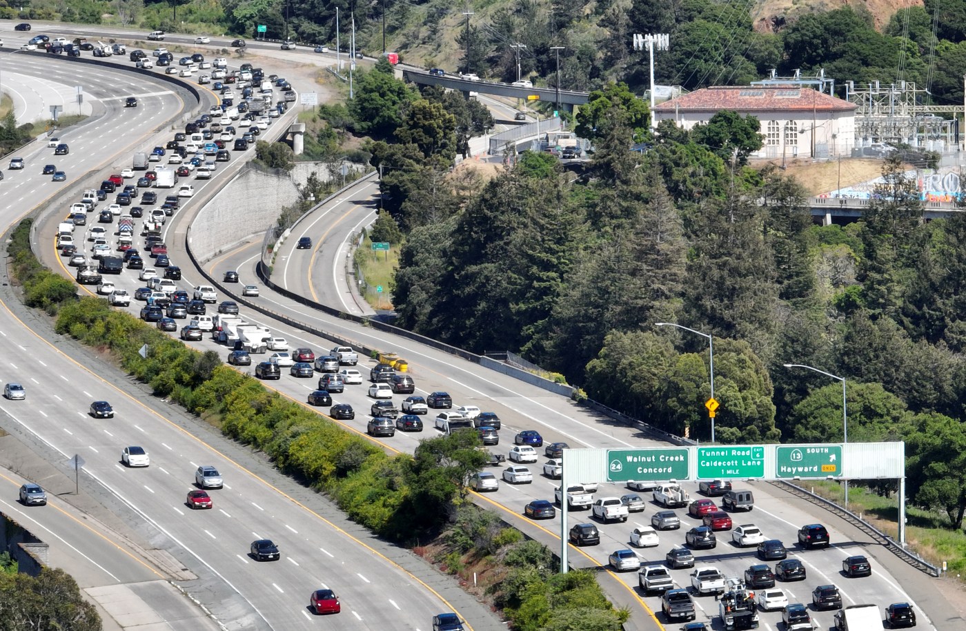california’s-great-exodus-finally-slows-as-population-increases-after-3-year-decline