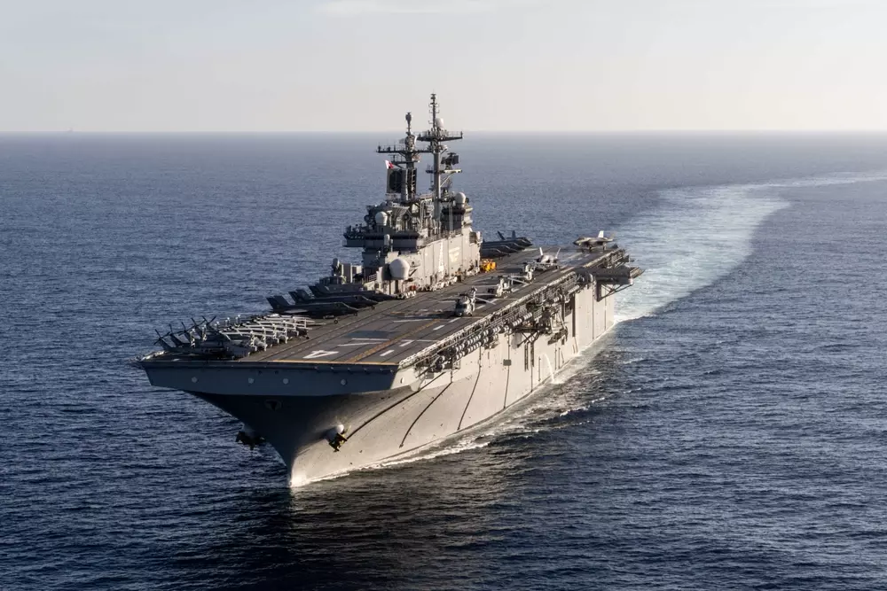 troubled-amphibious-assault-ship-uss-boxer-will-undergo-repairs-in-san-diego