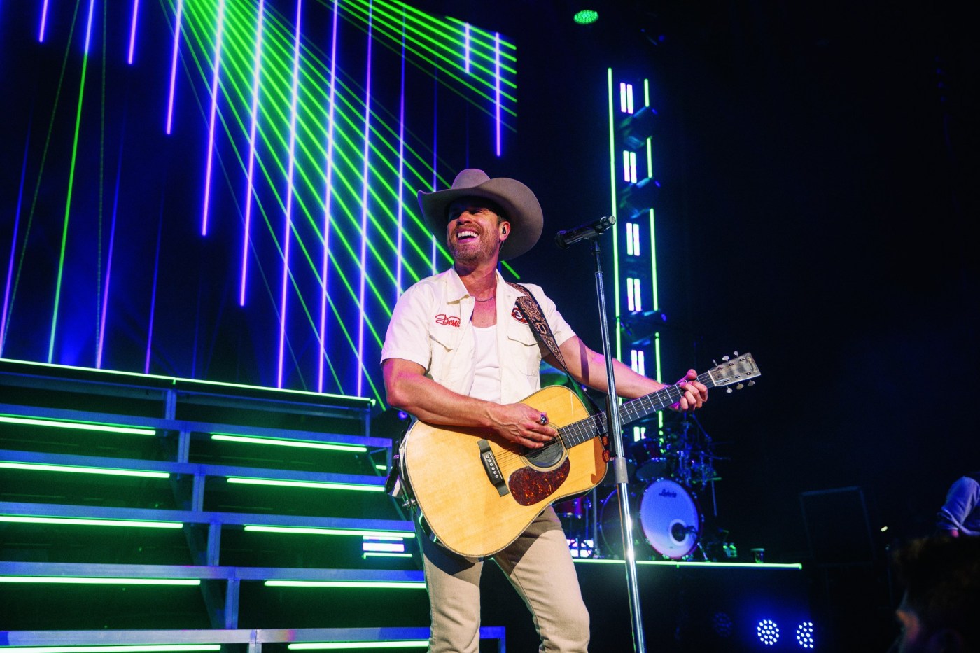 la-county-fair-2024-entertainment:-dustin-lynch-eager-to-leap-on-fair-stage