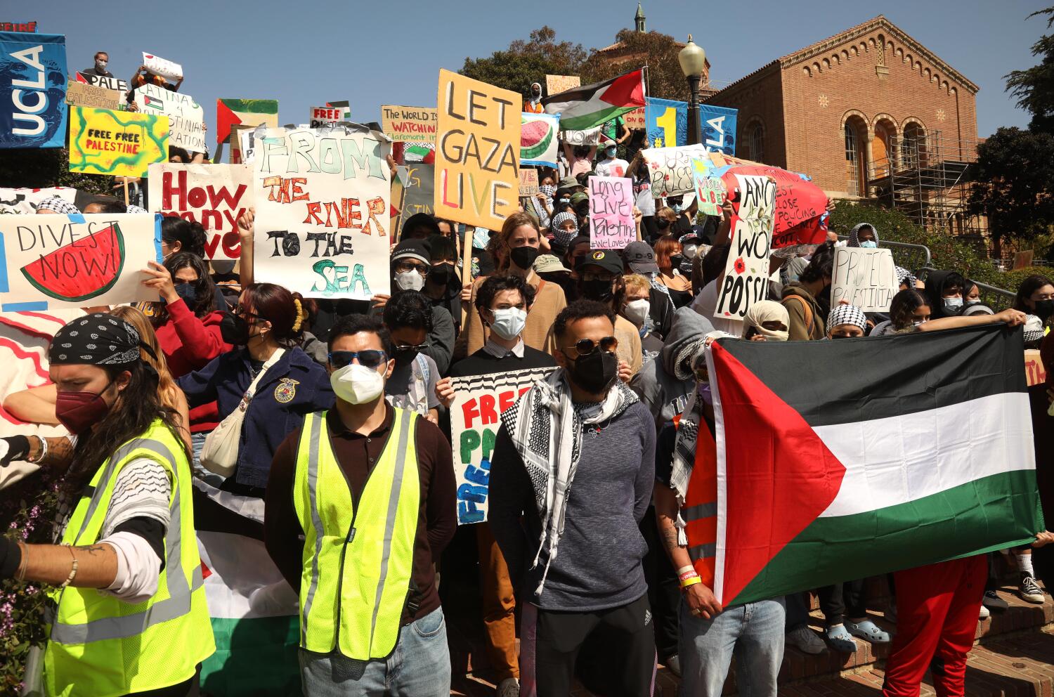 ucla-declares-unlawful-assembly;-authorities-poised-to-clear-pro-palestinian-camp