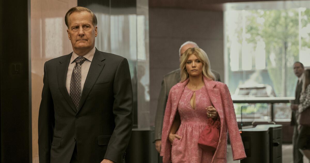 in-‘a-man-in-full,’-jeff-daniels-plays-a-real-estate-mogul-whose-life-crumbles.-sound-familiar?