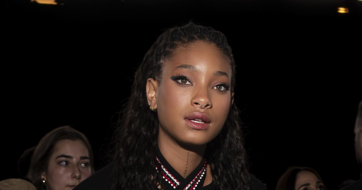 willow-smith,-will-and-jada’s-daughter,-says-nepo-baby-‘insecurity-has-driven-me-harder’