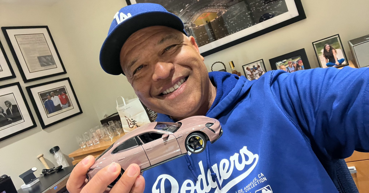 shohei-ohtani-continues-to-hand-out-porsches.-this-time-dave-roberts-gets-one