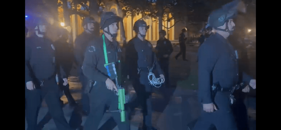 officers-clear-pro-palestinian-protest-encampment-at-usc