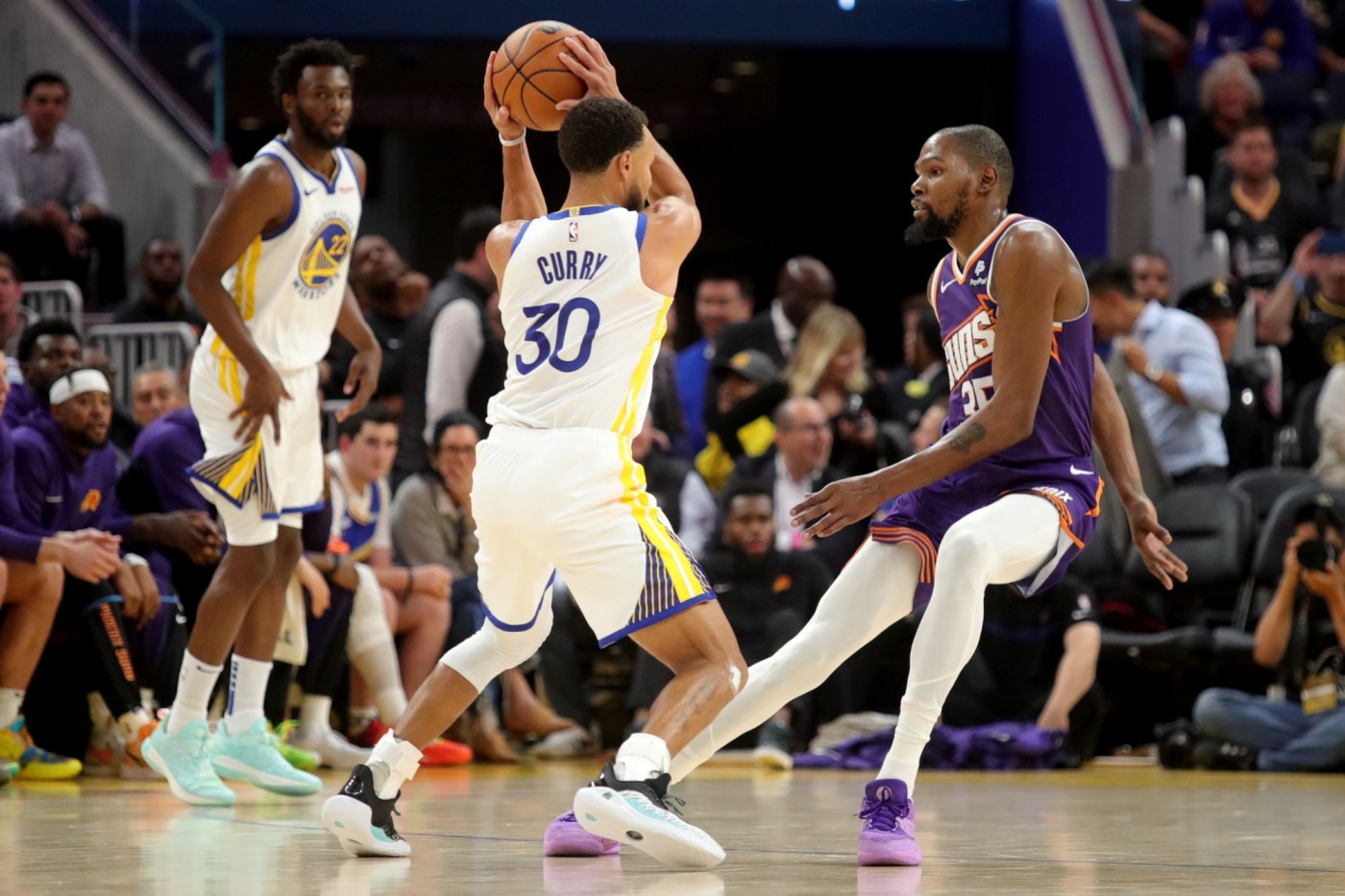 dimes:-as-durant-suffers-another-sweep,-curry’s-streak-with-warriors-deserves-praise