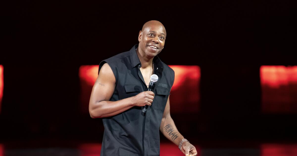 man-who-tackled-dave-chappelle-at-hollywood-bowl-files-lawsuit-against-venue