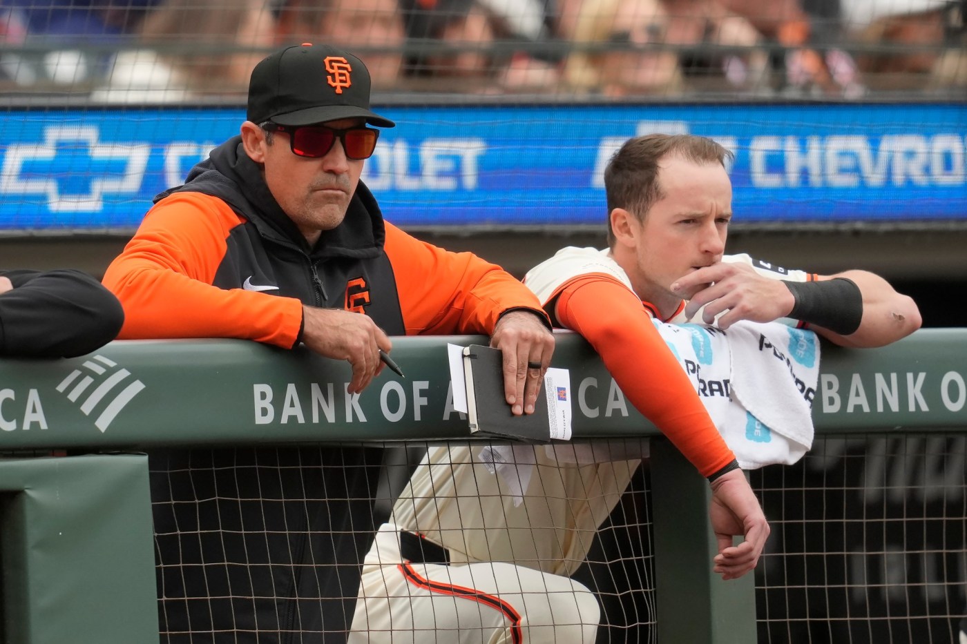 back-in-philadelphia,-pat-burrell-searches-for-answers-to-sf-giants’-struggling-offense