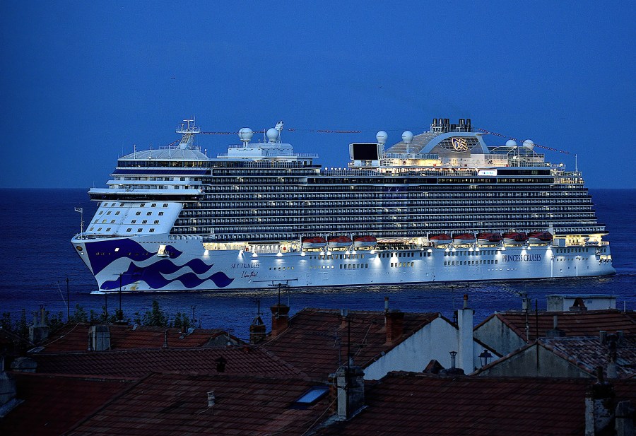2026-solar-eclipse:-princess-cruises-to-sail-into-totality