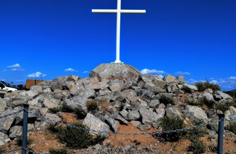 Mojave Cross, stolen and ditched on the Peninsula, re-emerges — and thief’s note is revealed