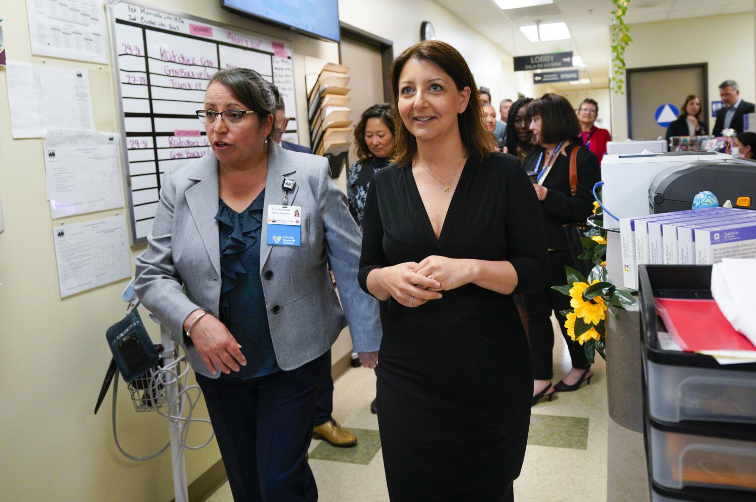 cdc-director-spotlights-mental-health-approach-at-family-health-centers-of-san-diego