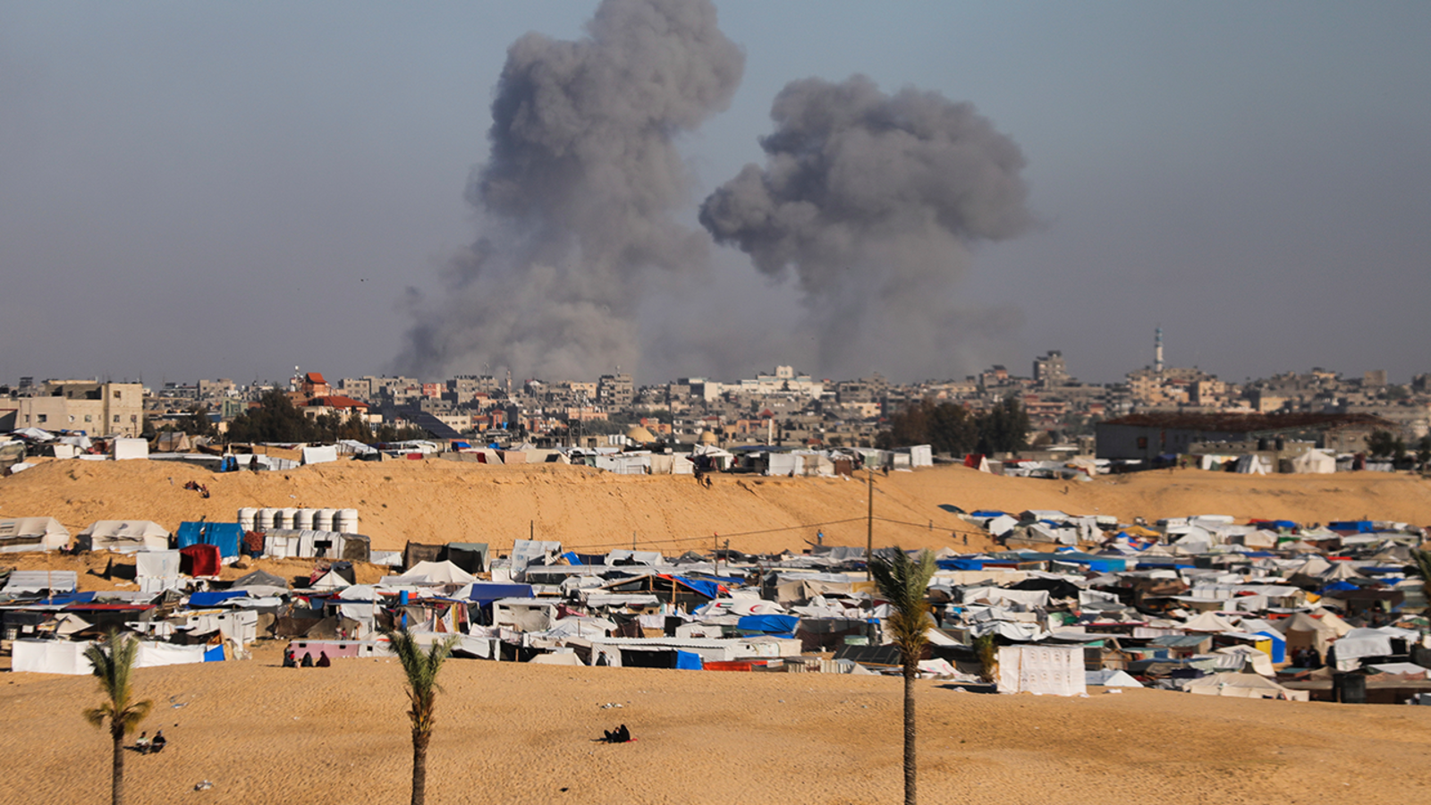 us-paused-bomb-shipment-to-israel-to-signal-concerns-over-rafah-invasion,-official-says