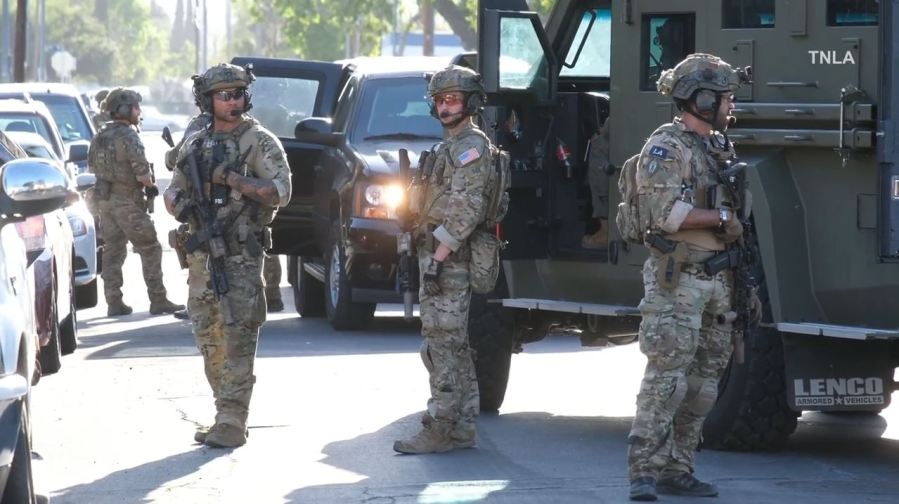 neighbors-terrified-as-canoga-park-home-raided-by-fbi-agents,-swat-team
