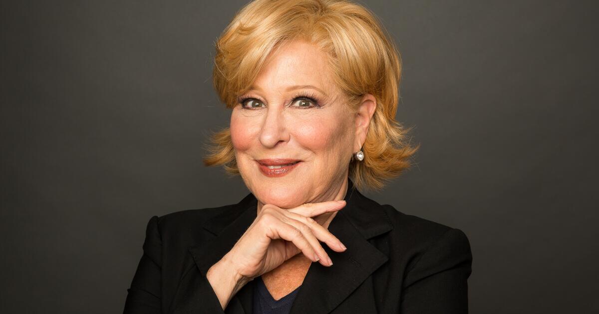 bette-midler-says-‘bette’-sitcom-was-a-‘big-mistake’-—-and-so-was-not-suing-lindsay-lohan