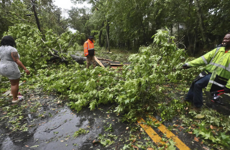 Powerful storms slam parts of Florida, Mississippi and North Carolina