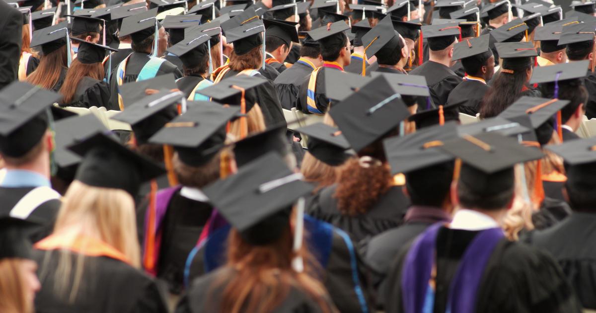 botched-graduation-ceremony-goes-viral