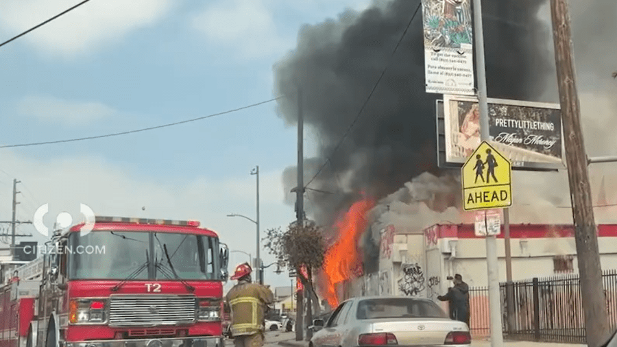 fire-rips-through-abandoned-restaurant-in-boyle-heights