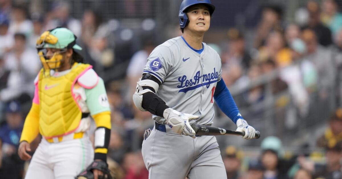 hernandez:-dave-roberts-does-his-job:-protecting-shohei-ohtani-from-himself