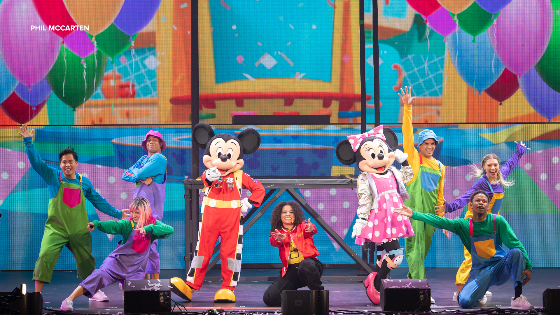 mickey-and-minnie-mouse-welcome-ariel-to-‘disney-jr.-live-on-tour:-let’s-play’