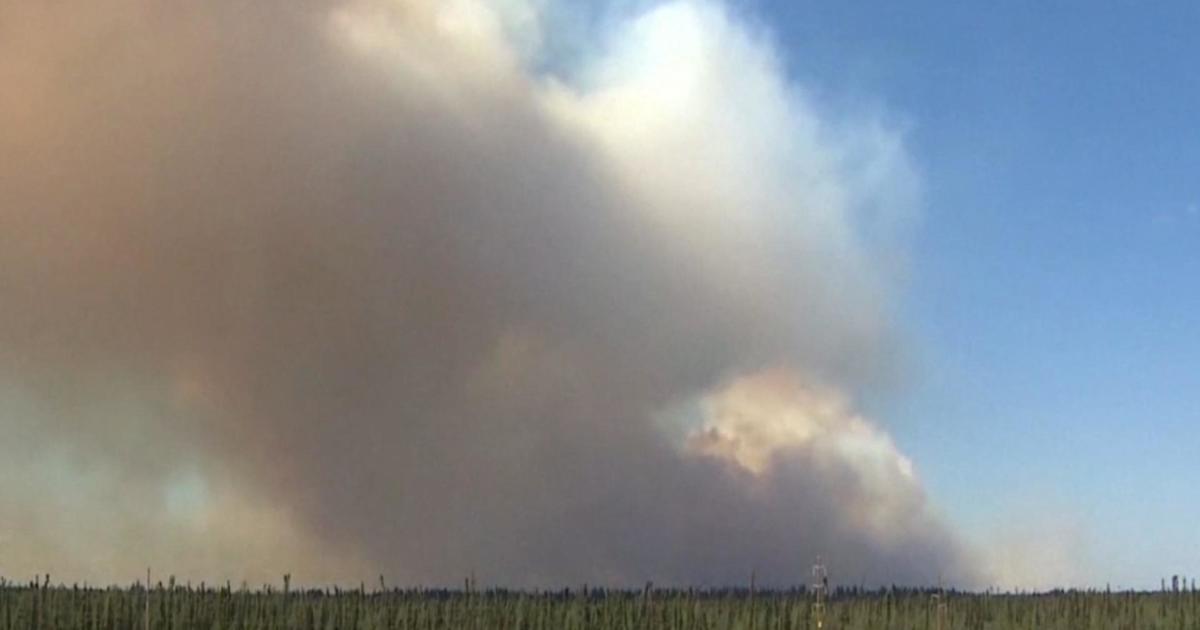 raging-canadian-wildfires-threaten-thousands