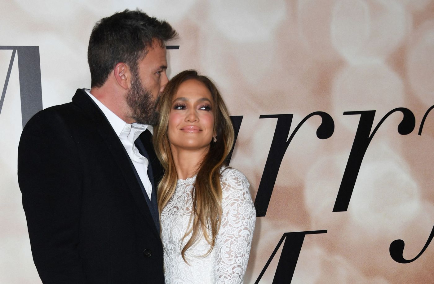 ben-affleck-and-jennifer-lopez:-‘everything-is-a-fight’-as-he-reluctantly-tries-couples-therapy-to-save-marriage