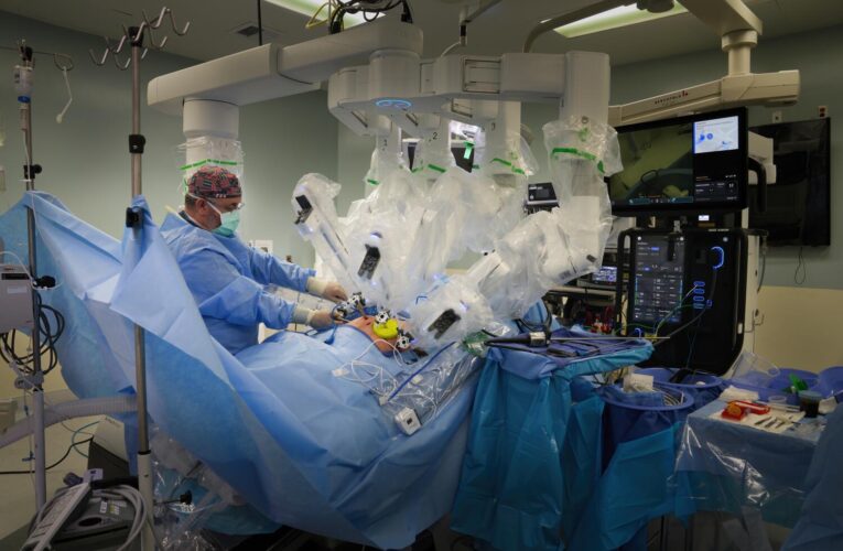 San Diego’s biggest medical provider is all in on robot-assisted surgery