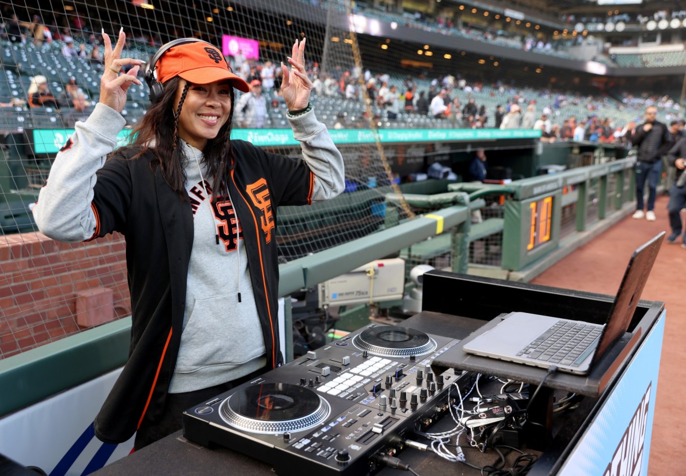 how-filipina-american-dj-umami-brings-bay-area-‘flavor’-to-sf-giants-games-at-oracle-park