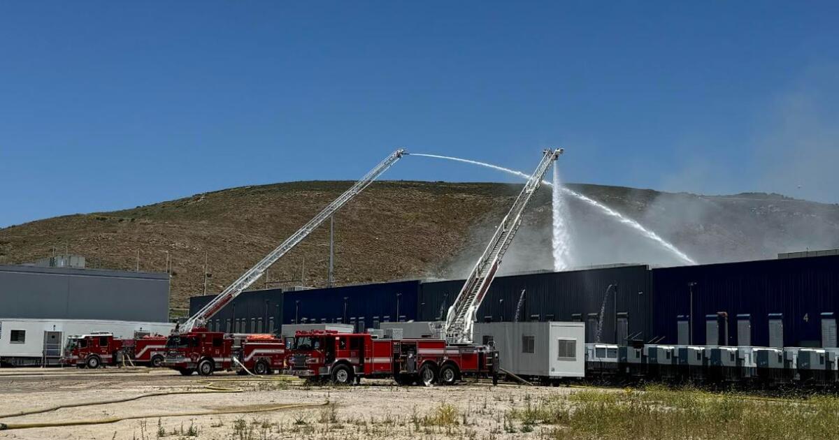battery-fire-at-storage-facility-in-otay-mesa-keeps-reigniting