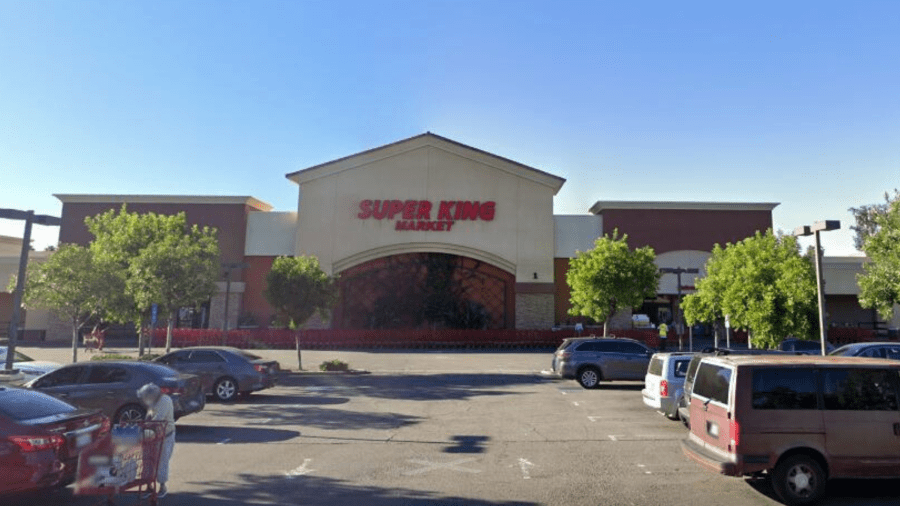 3-hospitalized-after-gunman-opens-fire-at-los-angeles-county-supermarket