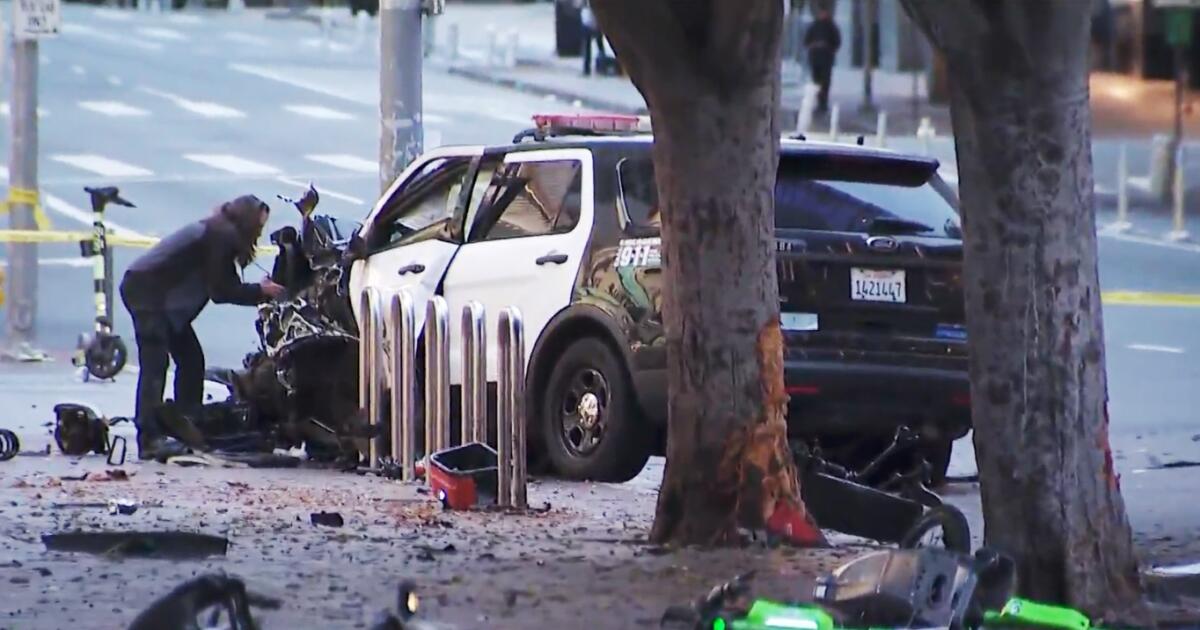 lapd-officer-injured-when-she-was-ejected-from-patrol-car-after-it-was-stolen