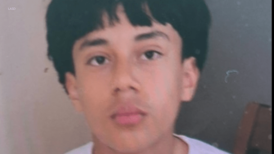 family,-deputies-searching-for-missing-14-year-old-boy-last-seen-in-los-angeles-county