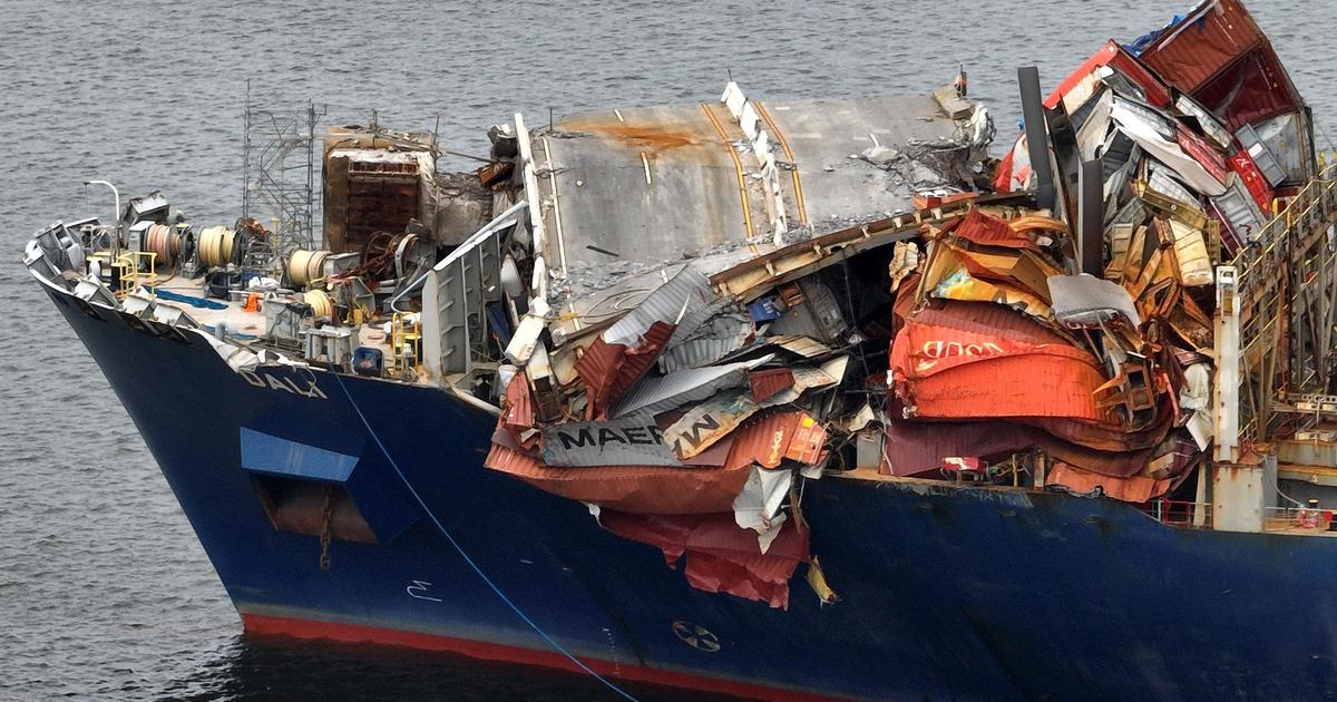 crews-refloat-dali-cargo-ship-after-clearing-baltimore-bridge-debris