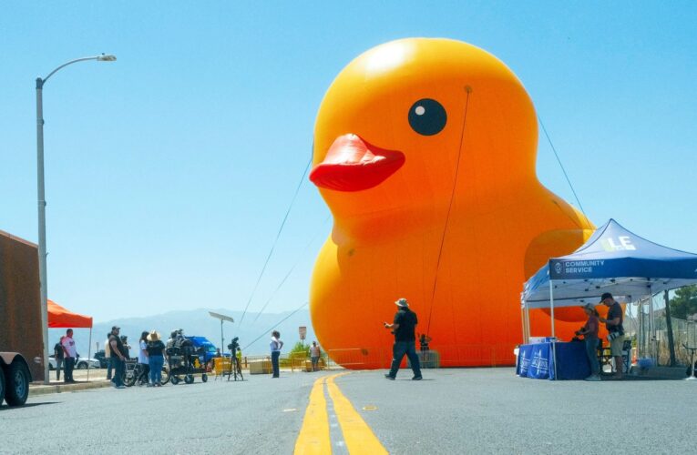 July 4th events star the world’s largest rubber duck in Lake Elsinore