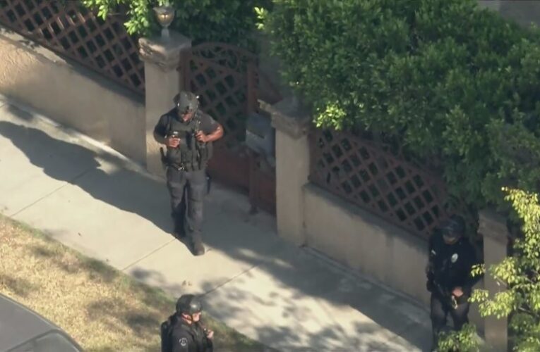 Alleged intruder reportedly shot by homeowner in L.A.’s San Fernando Valley