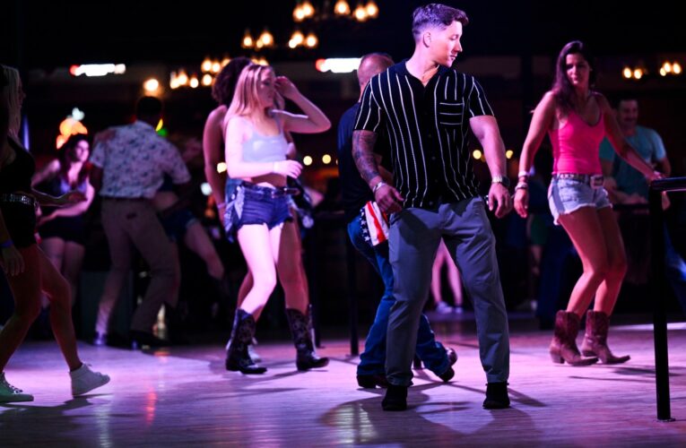 Stampede draws country music, line dancing fans to Temecula