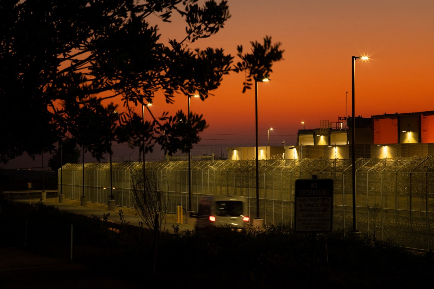 california-lawmakers-push-to-get-local-health-inspectors-into-immigration-facilities