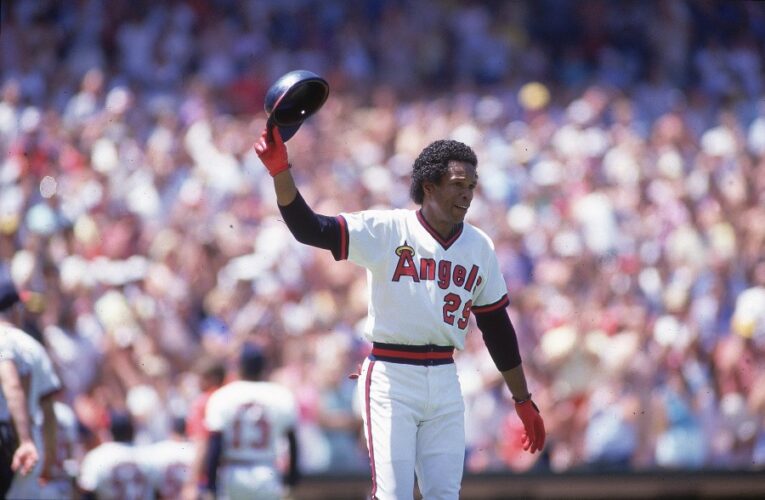 California Angels great Rod Carew, originally from Panama, becomes U.S. citizen