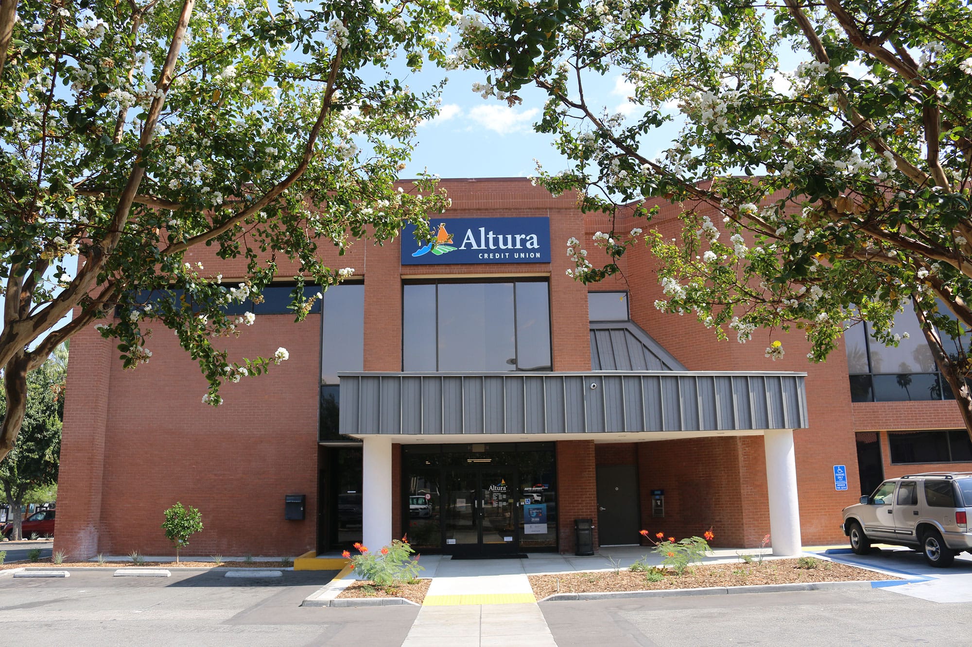 Altura Credit Union Recognized Among Top 20% of Regional Banks in America by Newsweek