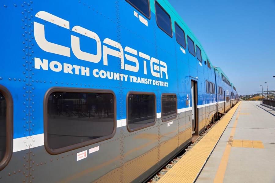 man-struck,-killed-by-coaster-train-in-san-diego