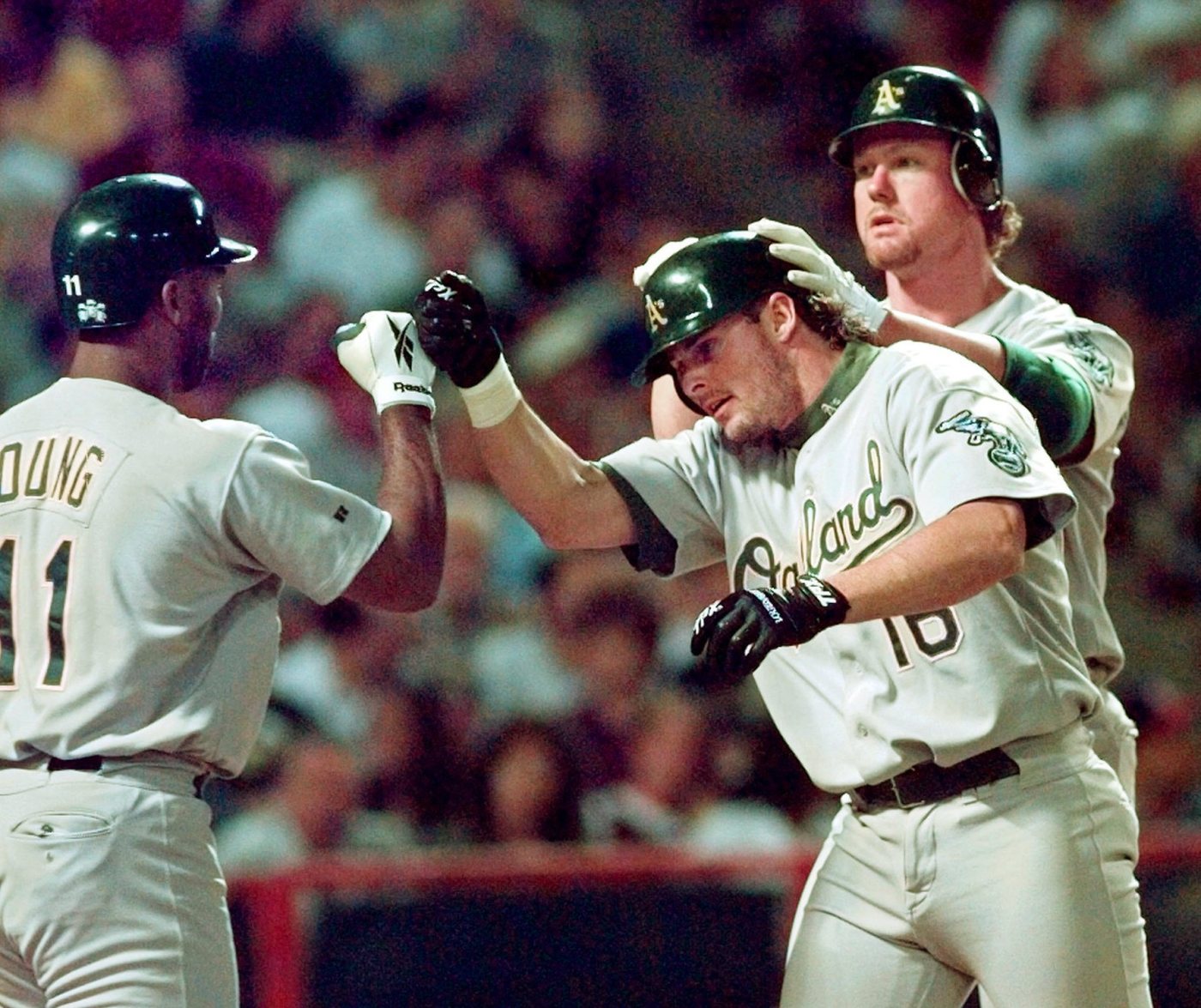 oakland-a’s-vs.-ny-yankees:-jackson,-jeter,-mcgwire-headline-teams’-unforgettable-coliseum-moments