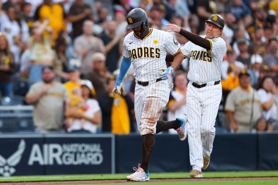 white-sox-lose-119th-game-to-tie-the-al-record-as-the-padres-win-6-2-behind-3-home-runs