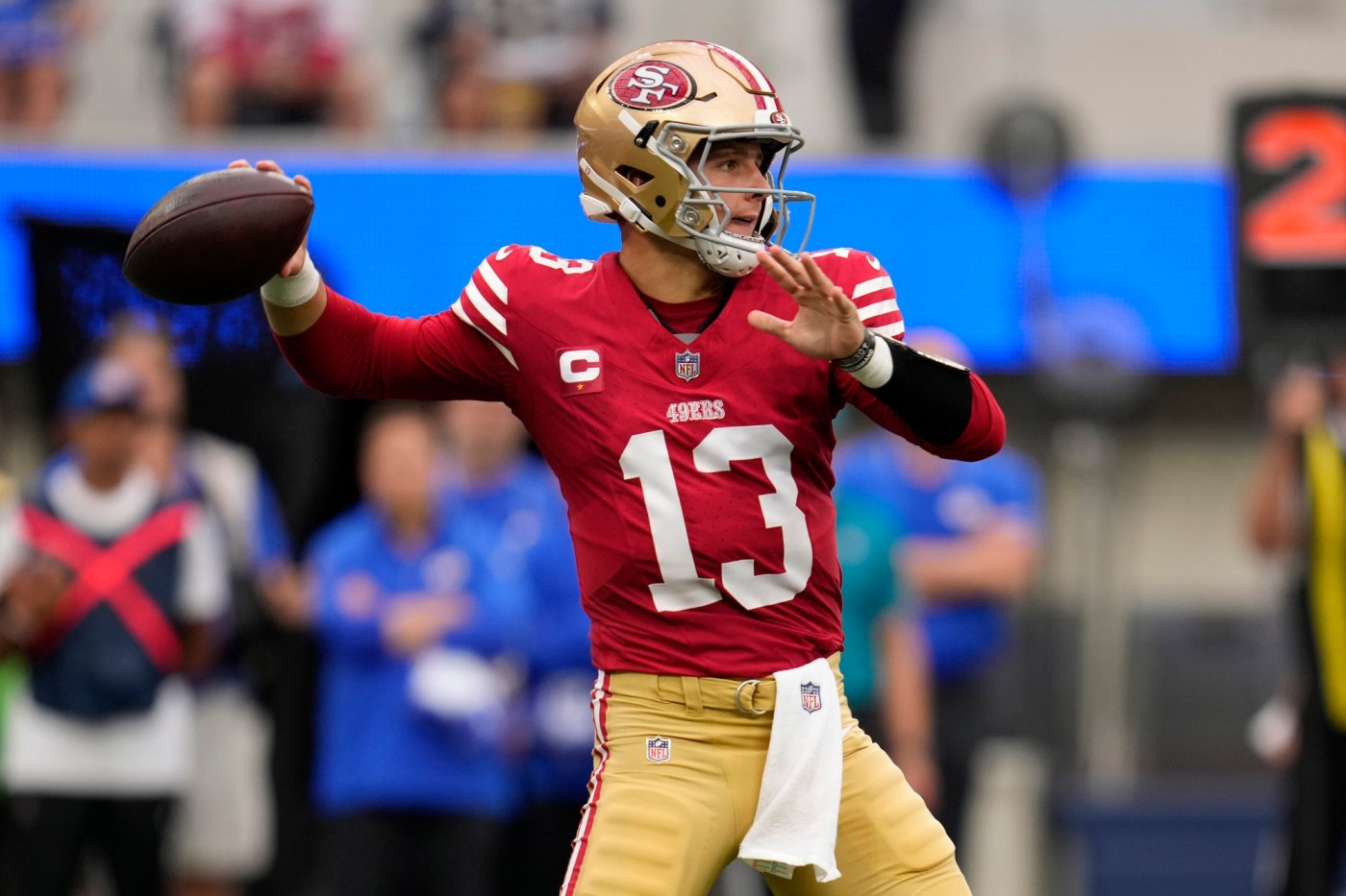 live-49ers-updates:-shorthanded-niners-face-rams-in-nfc-west-showdown