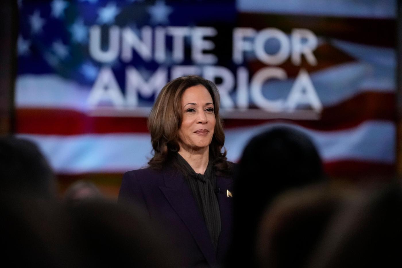 harris-owns-a-gun?-trump-wants-to-cap-credit-card-rates?-party-lines-blur-in-campaign’s-last-stretch